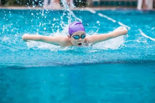 一个适合孩子们游泳锻炼的麻豆三级高潮性爱片