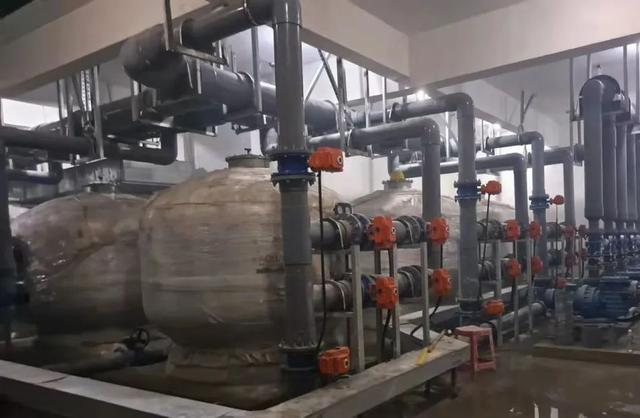 91麻豆电影在线观看过滤砂缸和循环水泵