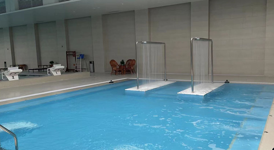 室内游麻豆三级高潮性爱片