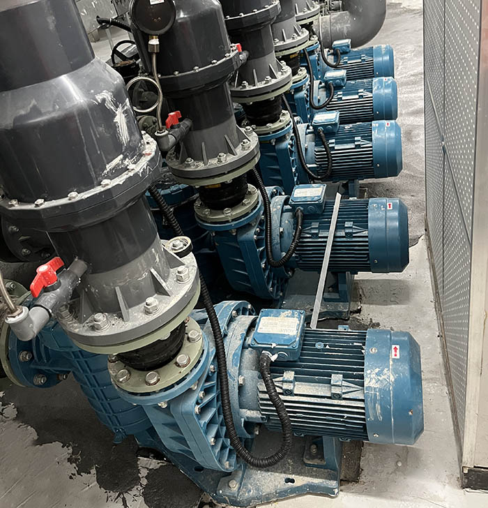 麻豆三级高潮性爱片循环水泵